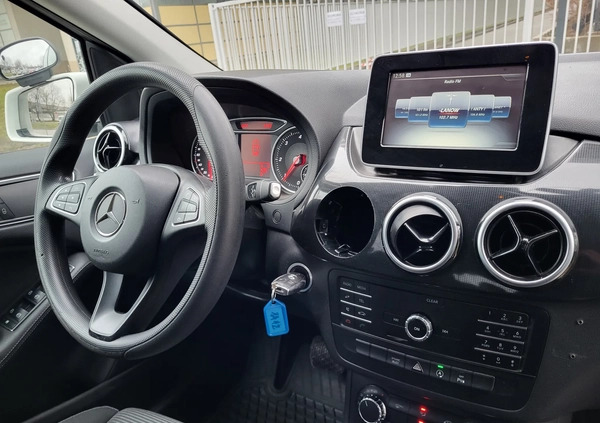 Mercedes-Benz Klasa B cena 49900 przebieg: 265167, rok produkcji 2018 z Warszawa małe 562